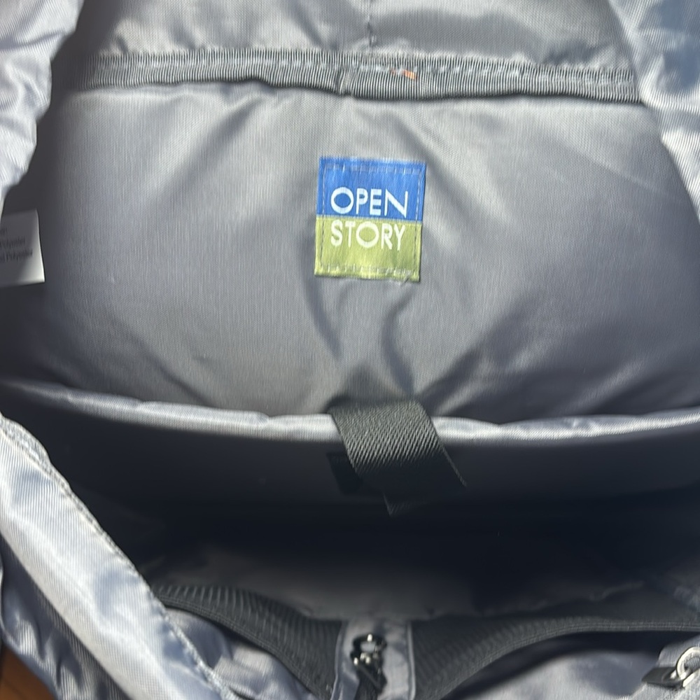 Open story backpack. NWT - Picture 3 of 4